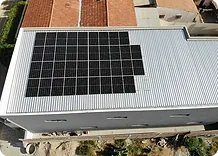 Obra de instalação de telha sanduíche